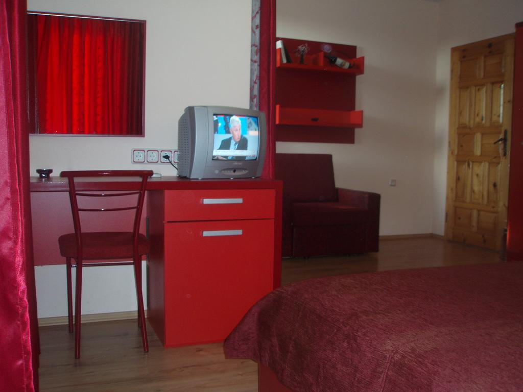 Mania Guest House Kalofer Cameră foto
